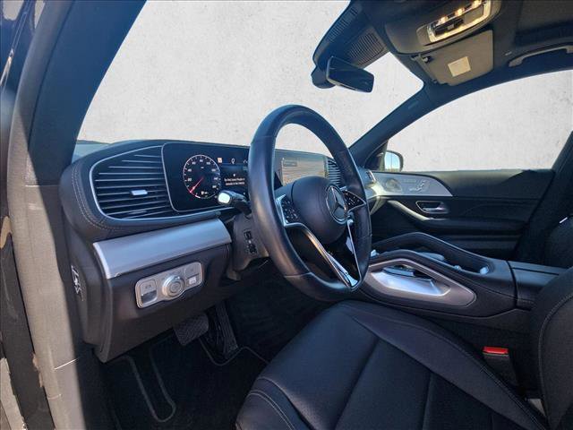Used 2025 Mercedes-Benz GLS 450 4MATIC image 9