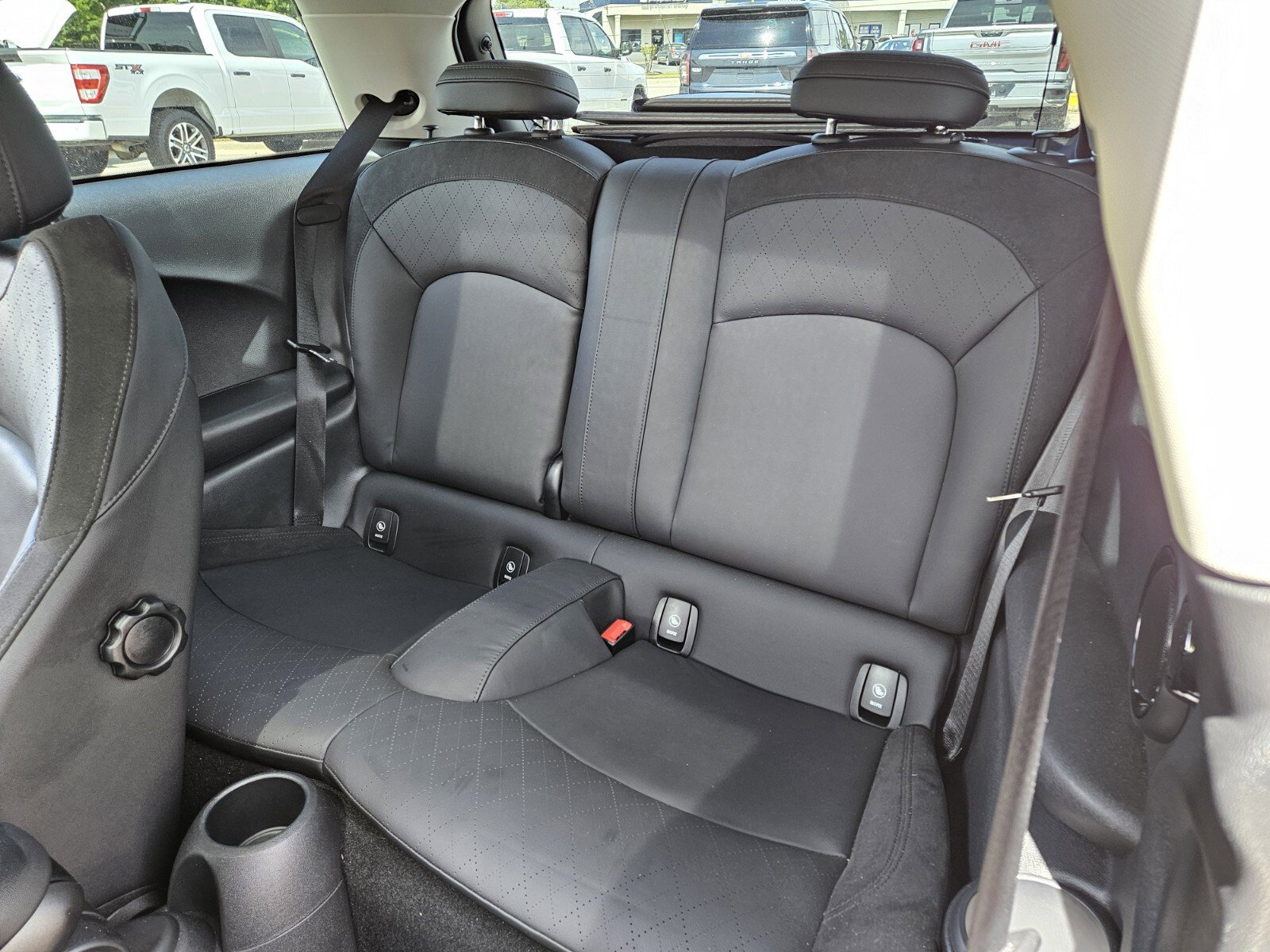 Used 2024 MINI Cooper SE FWD image 10