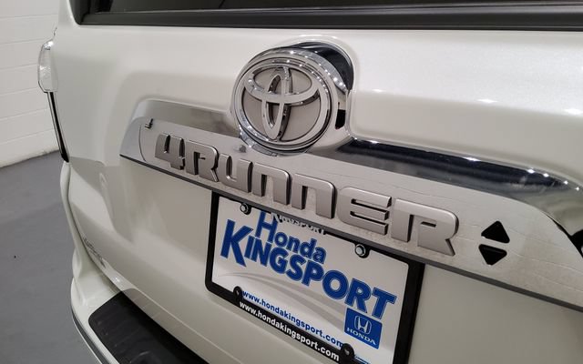 Used 2023 Toyota 4Runner Limited AWD/4WD image 41