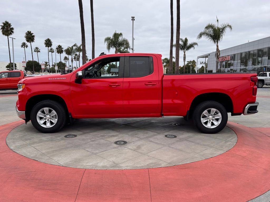 Used 2023 Chevrolet Silverado 1500 LT w/ Protection Package image 5