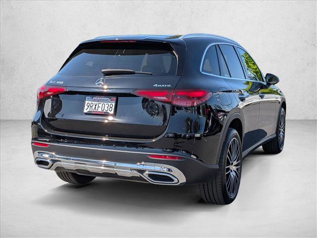 Used 2024 Mercedes-Benz GLC 300 4MATIC image 5