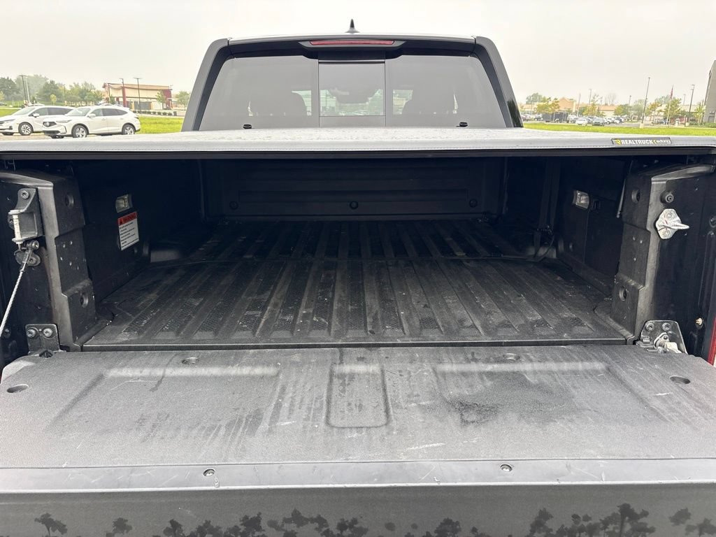 Used 2025 Honda Ridgeline Black Edition image 10