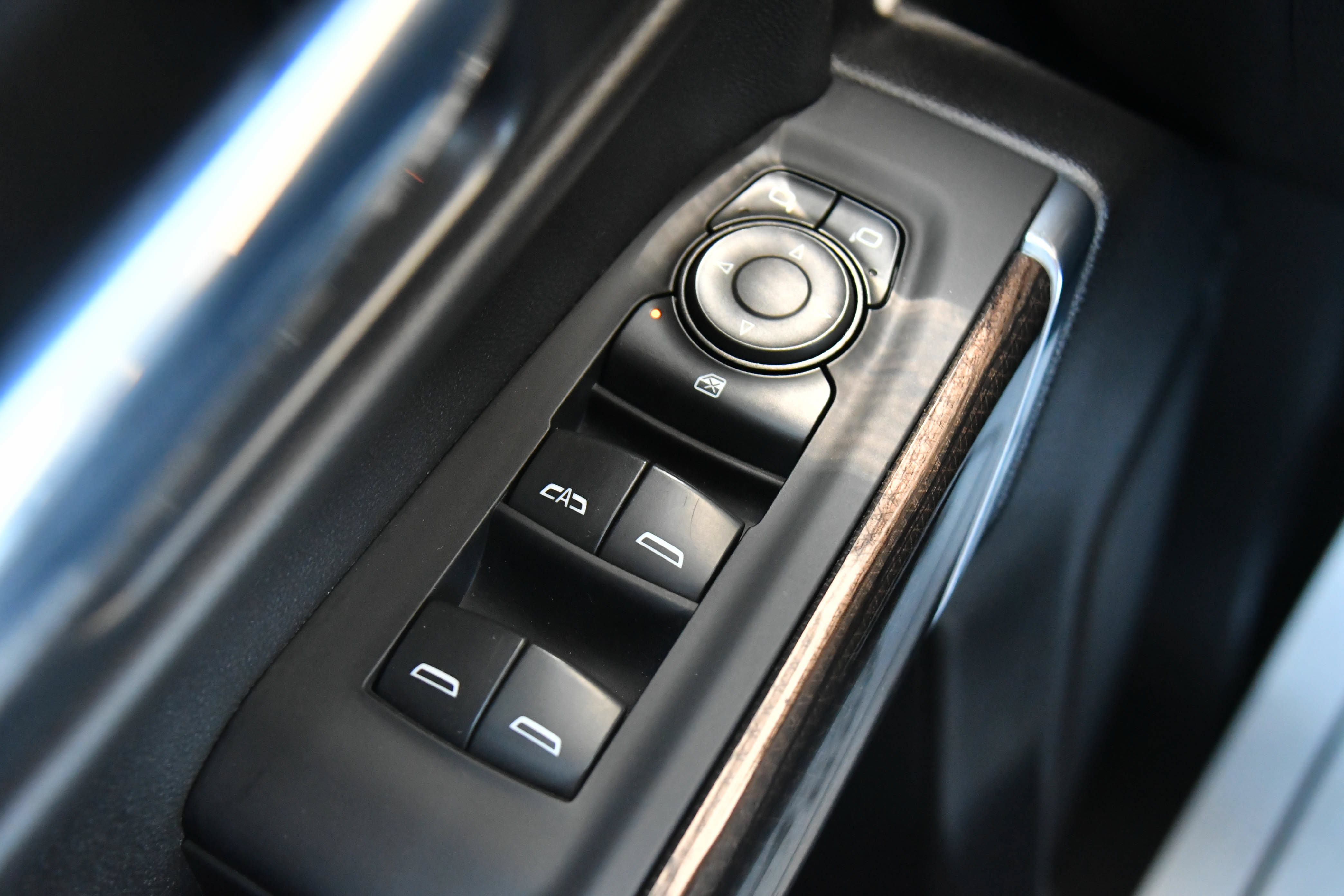 Used 2022 Chevrolet Silverado 1500 LT RWD image 32