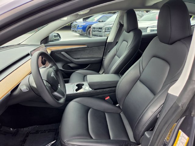 Used 2023 Tesla Model 3 Standard Range RWD image 19