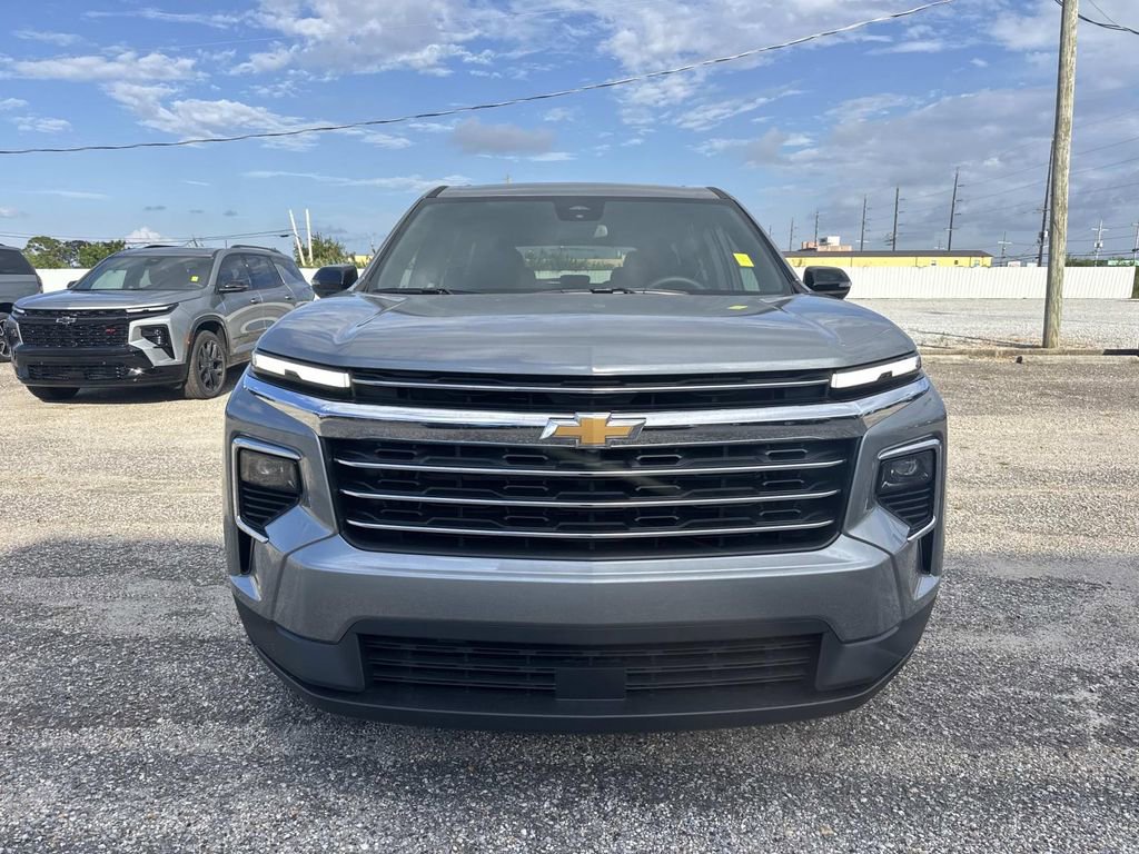 New 2026 Chevrolet Traverse LT image 2