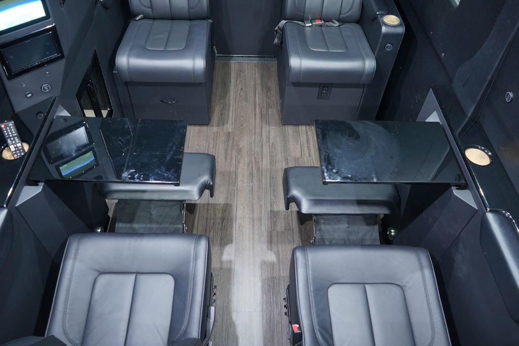 Used 2022 Mercedes-Benz Sprinter 2500 image 18