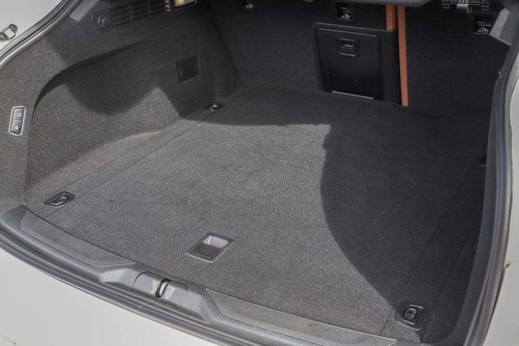 Used 2022 Maserati Levante GT image 43