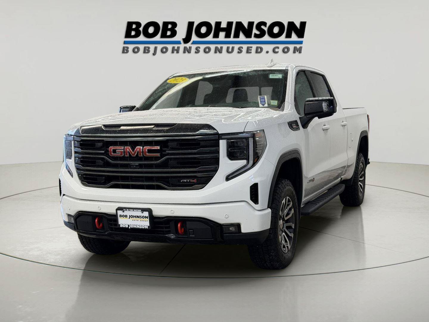 Used 2023 GMC Sierra 1500 AT4 w/ AT4 Premium Package AWD/4WD image 4