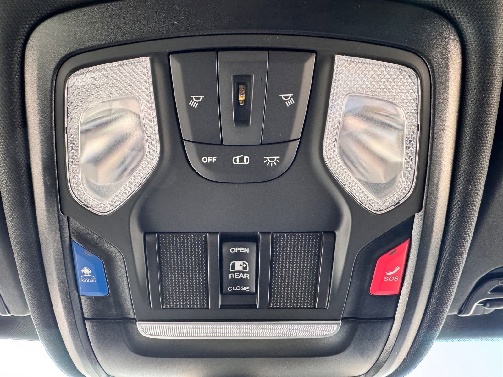 New 2025 RAM 1500 Tradesman w/ Night Edition AWD/4WD image 28