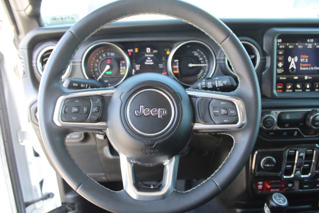 Used 2023 Jeep Wrangler Unlimited Rubicon 4xe AWD/4WD image 17
