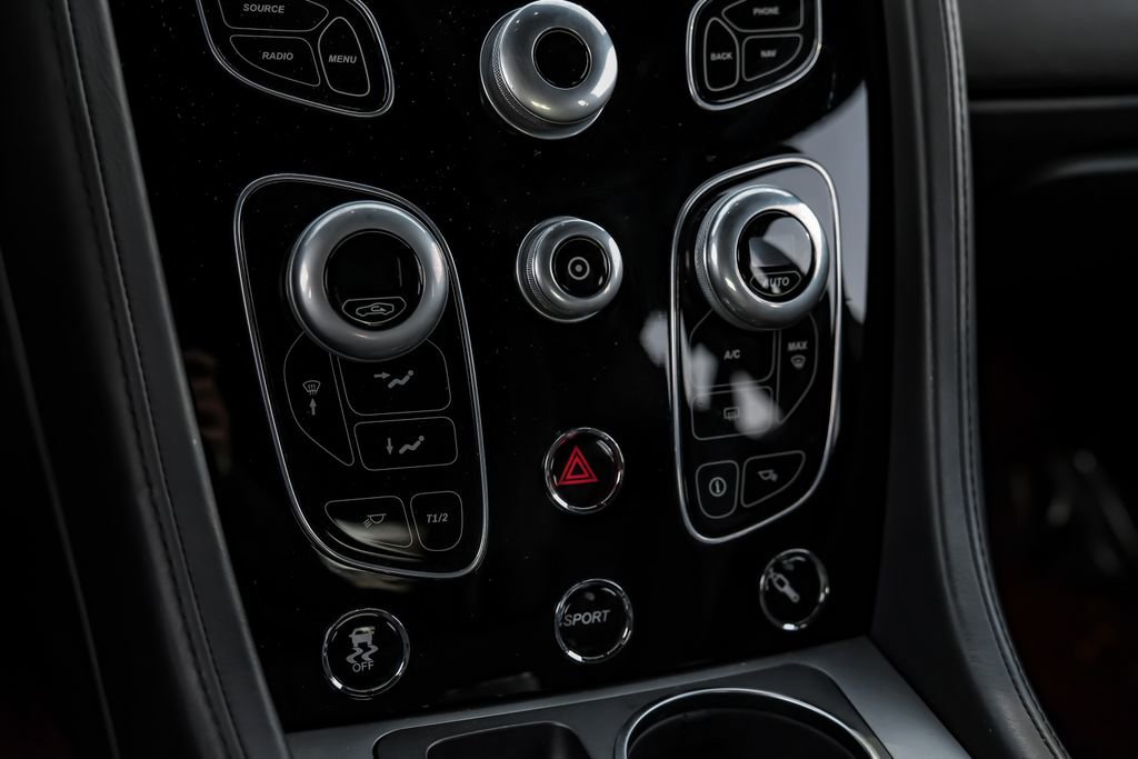 Used 2016 Aston Martin Rapide S image 27