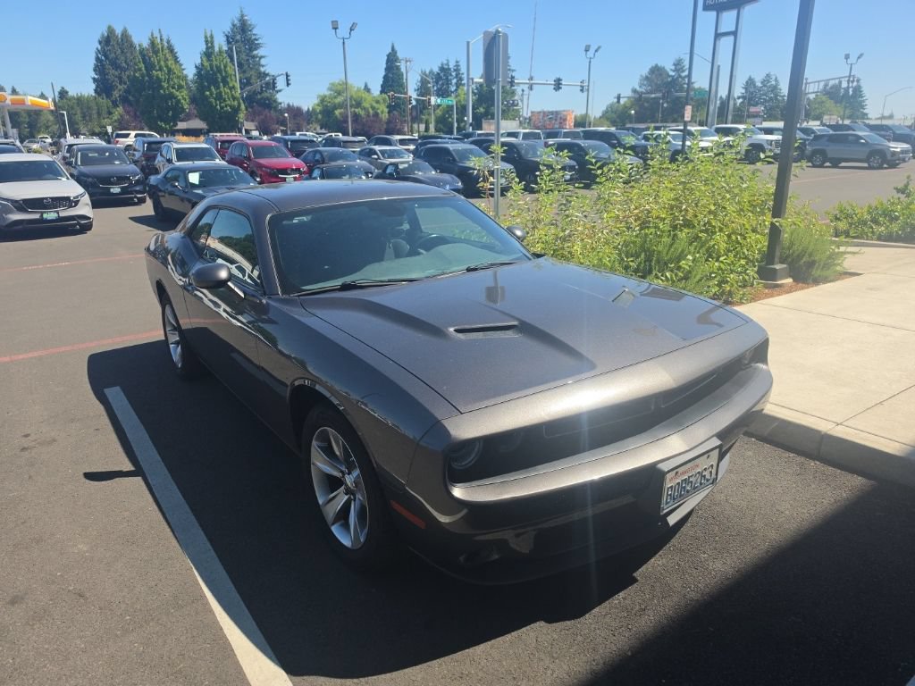 Used 2017 Dodge Challenger SXT