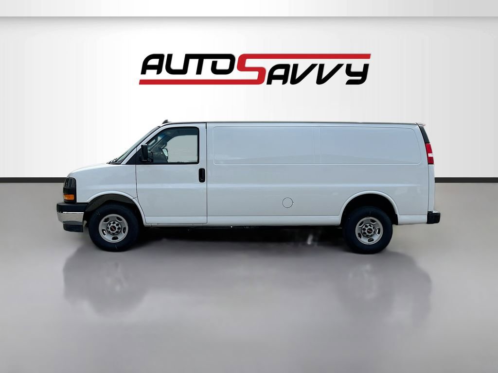 Used 2023 GMC Savana 3500 Extended w/ Driver Convenience Package image 4