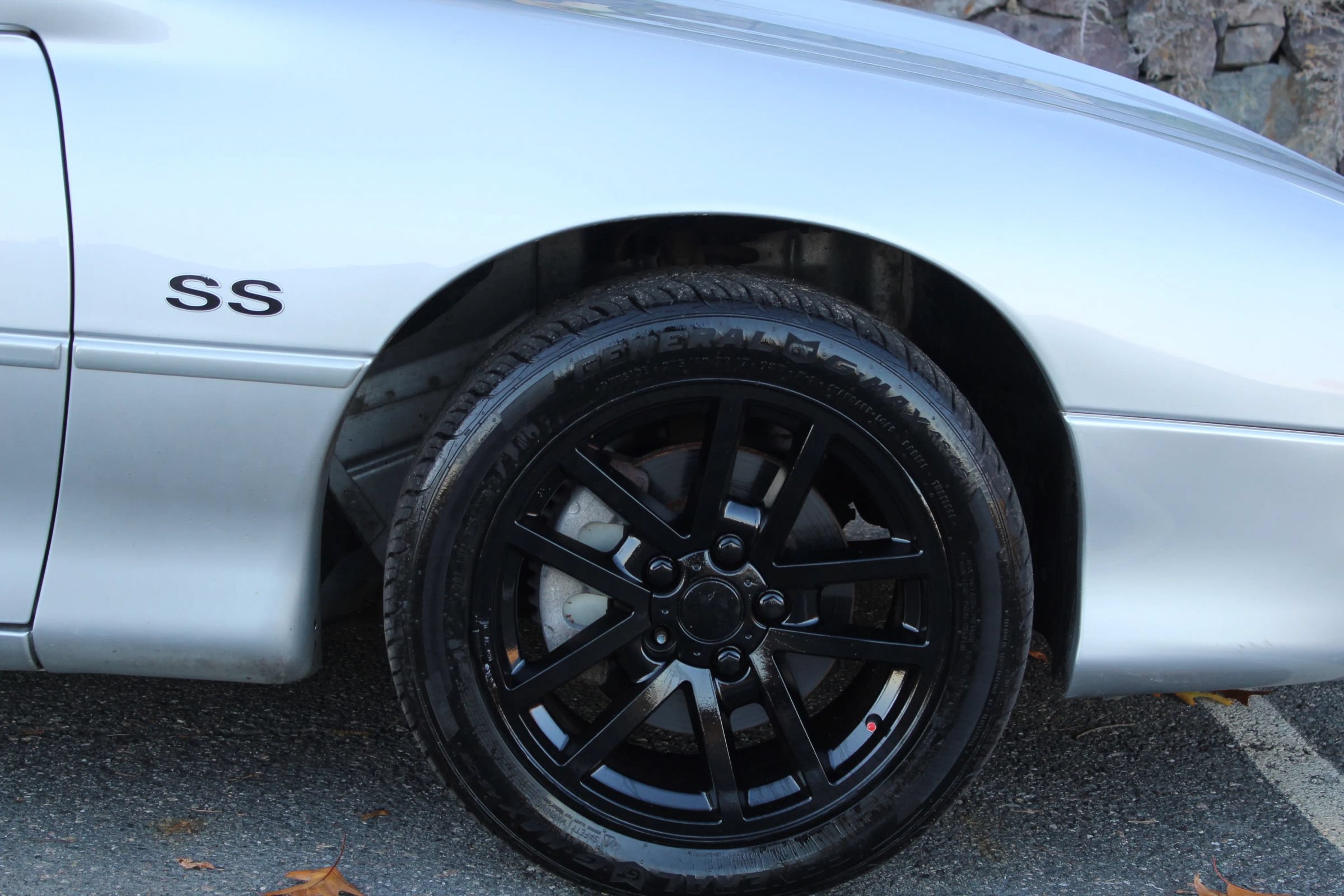Used 2000 Chevrolet Camaro Z28 RWD image 26