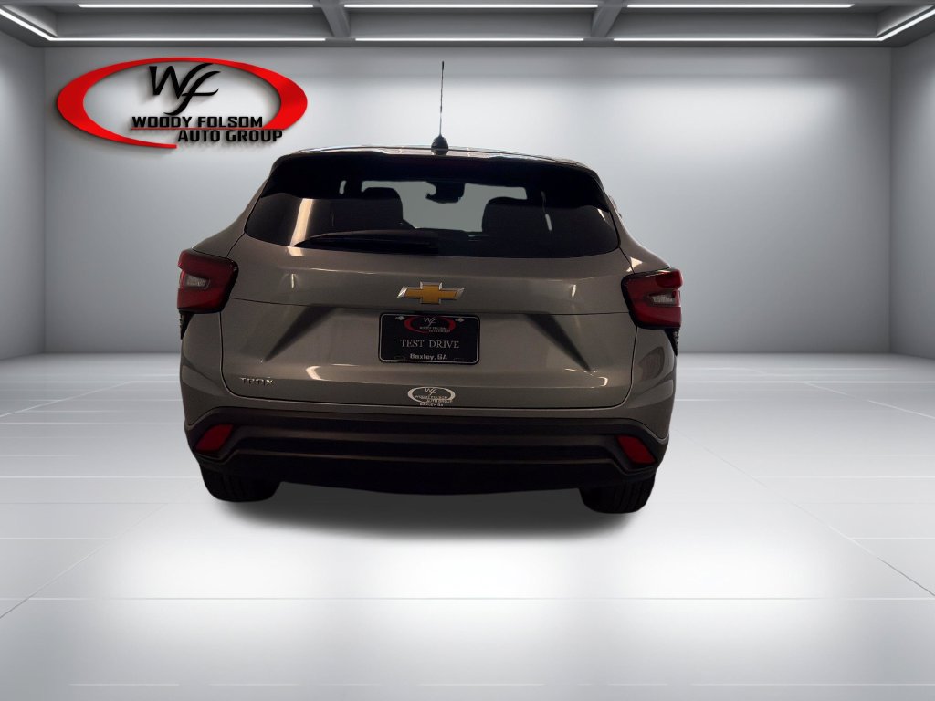 New 2026 Chevrolet Trax LS w/ LS Convenience Package FWD image 6