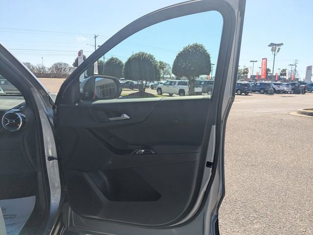 Used 2025 Chevrolet Equinox LT image 30