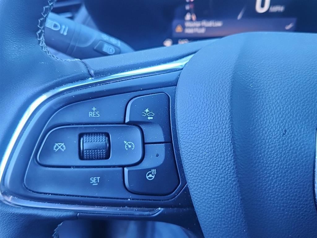 Used 2024 Buick Encore GX Avenir image 14