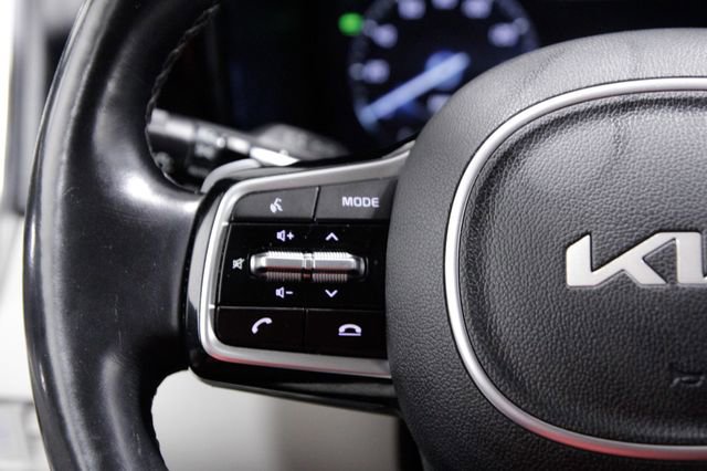 Used 2022 Kia Sorento SX Prestige w/ Panoramic Sunroof Package image 29