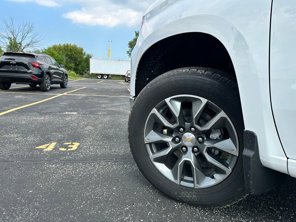 New 2026 Chevrolet Silverado 1500 LT image 6