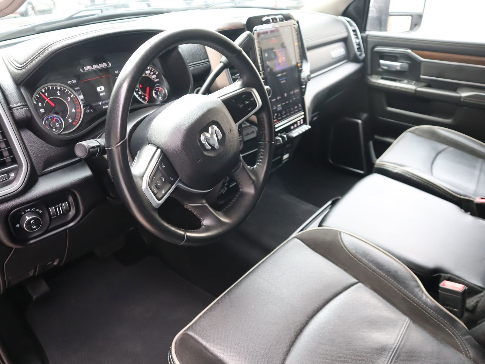 Used 2024 RAM 2500 Laramie image 26