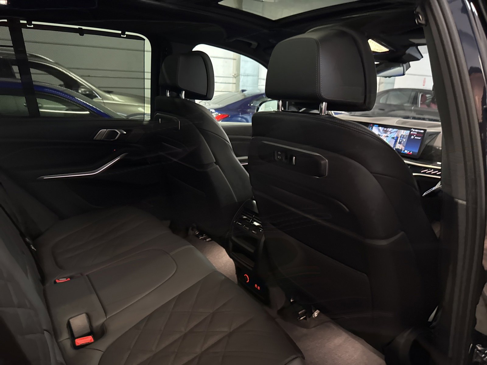 Used 2025 BMW X5 M60i image 25