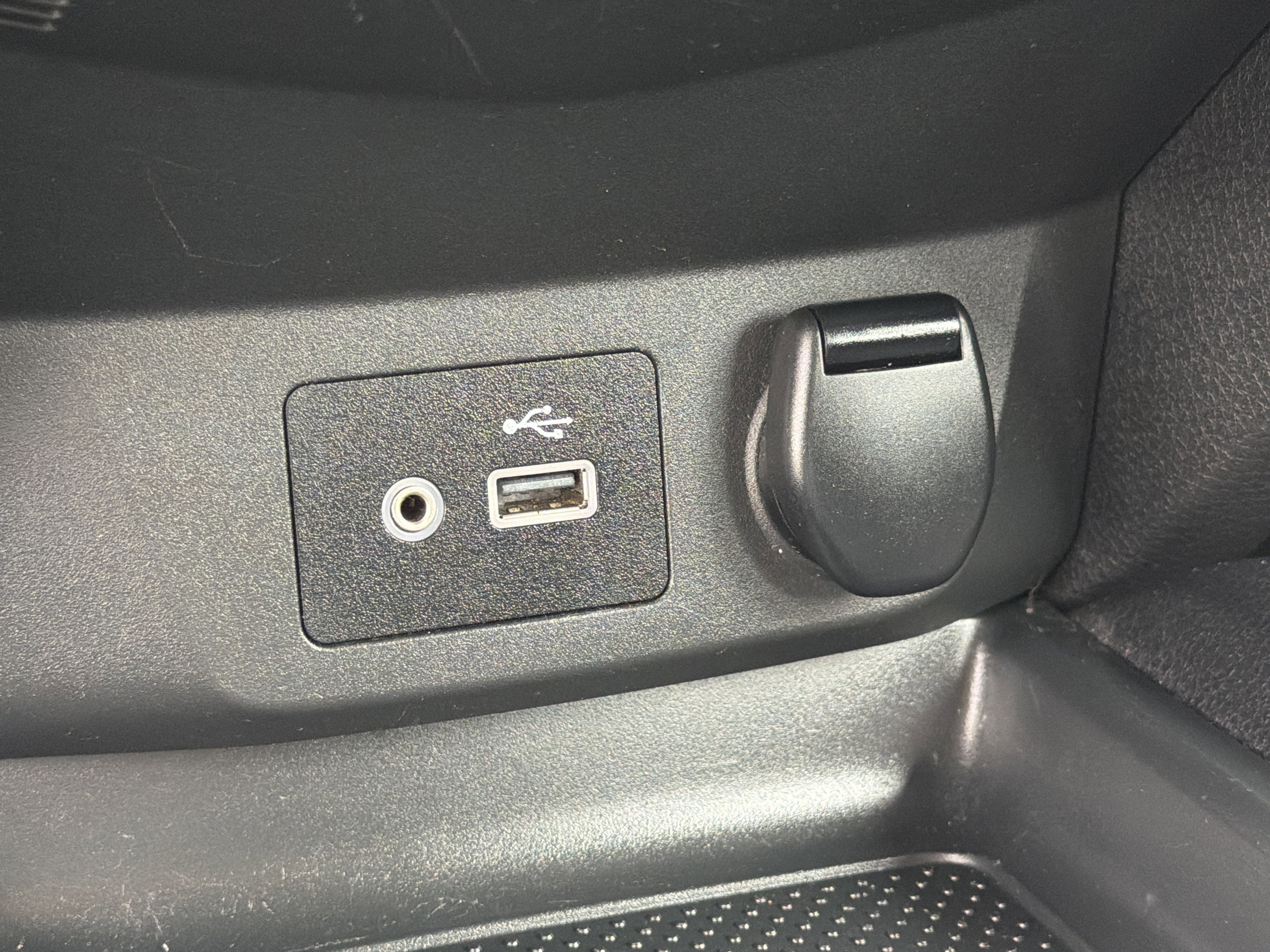 Used 2021 Nissan Rogue Sport S FWD image 27