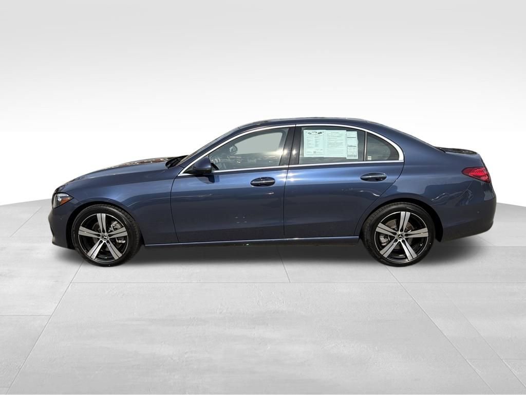 Used 2025 Mercedes-Benz C 300 4MATIC Sedan image 2