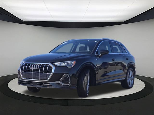 Used 2020 Audi Q3 2.0T Premium image 3