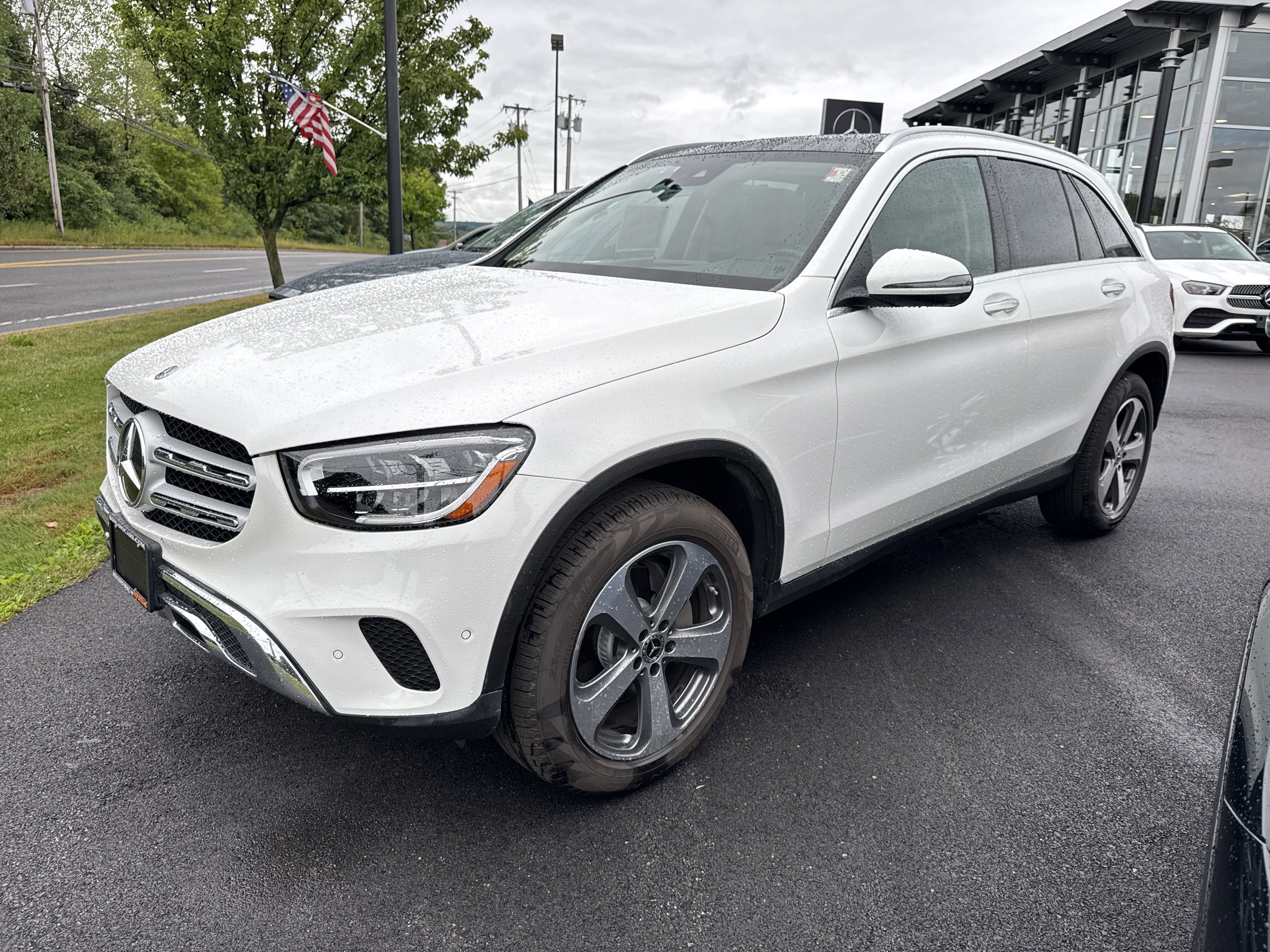 Certified 2022 Mercedes-Benz GLC 300 4MATIC image 4