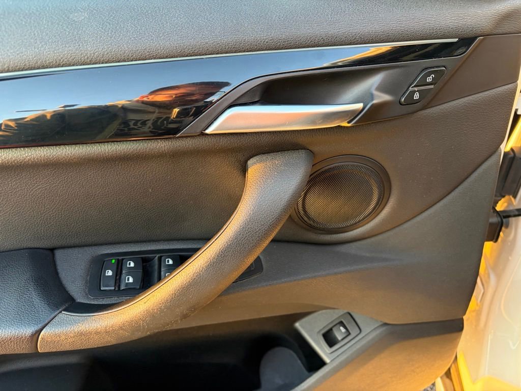 Used 2020 BMW X1 xDrive28i w/ Convenience Package image 8