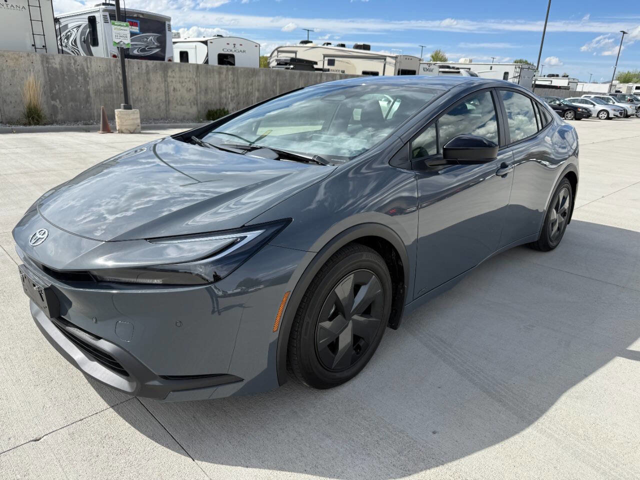 Used 2024 Toyota Prius LE image 7