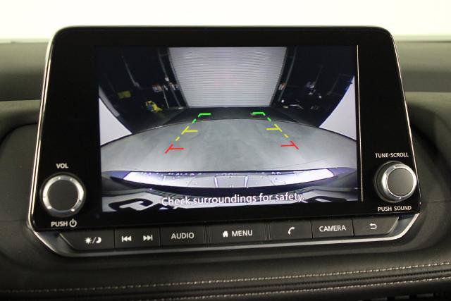 Certified 2025 Nissan Rogue SV FWD image 24