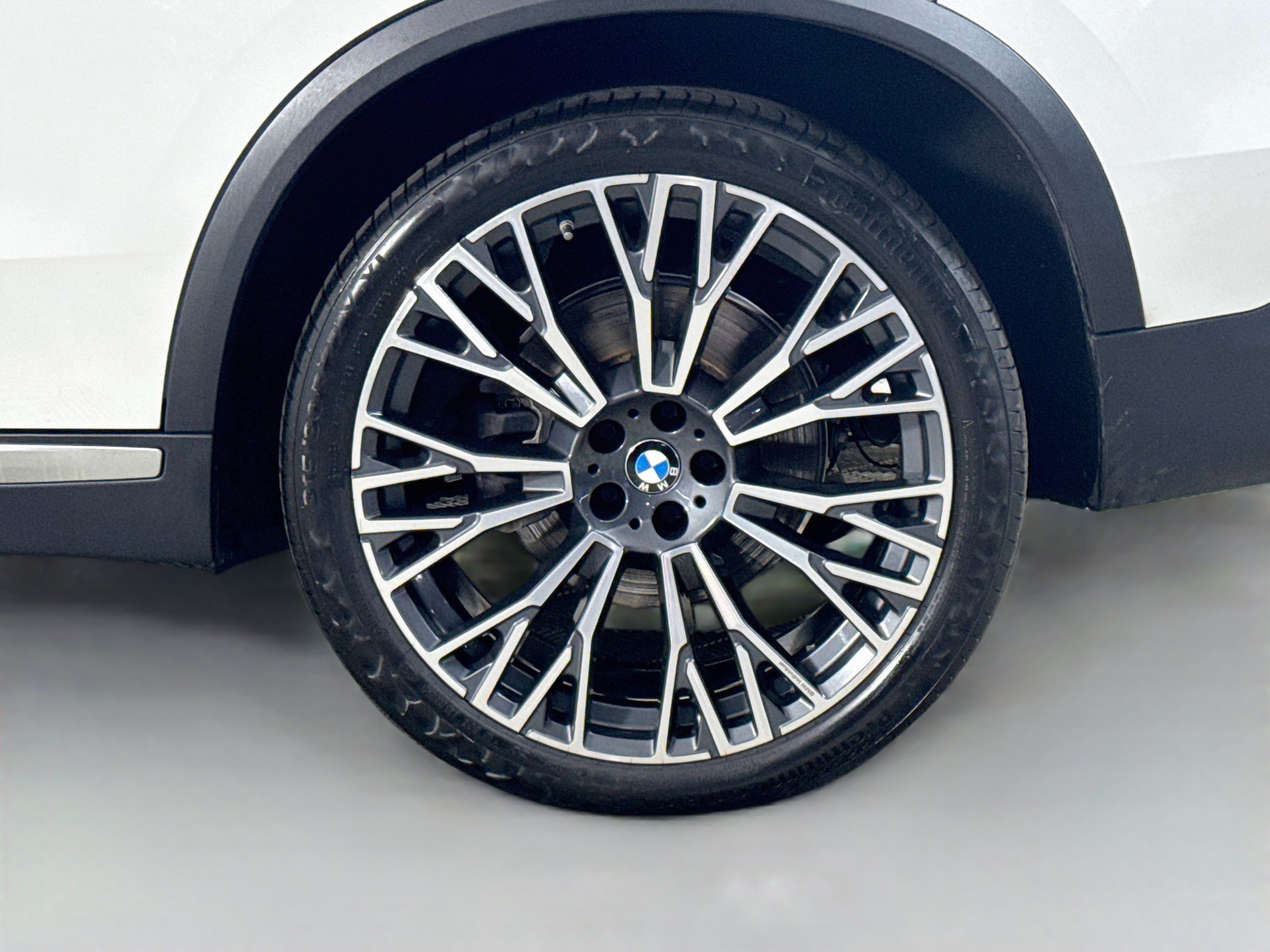 Used 2024 BMW X5 sDrive40i w/ Premium Package RWD image 37