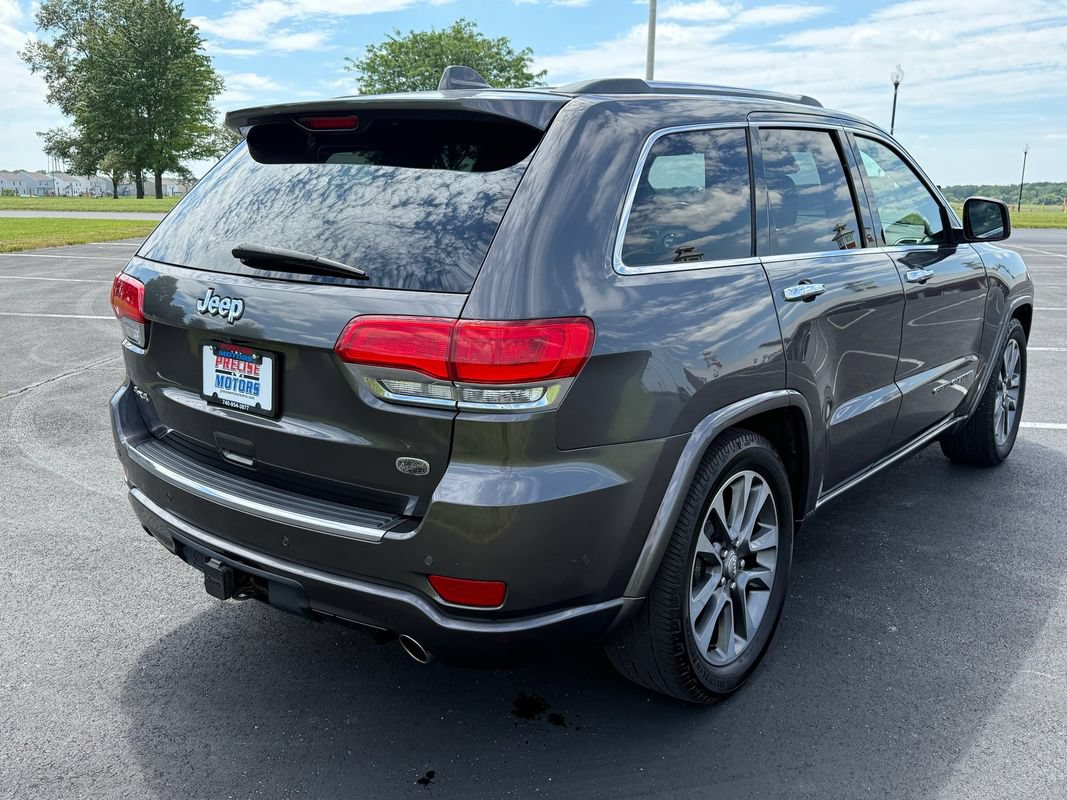 Used 2018 Jeep Grand Cherokee Overland AWD/4WD image 4