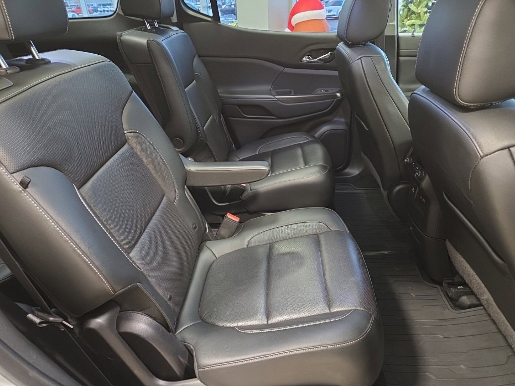 Used 2020 GMC Acadia SLT image 17