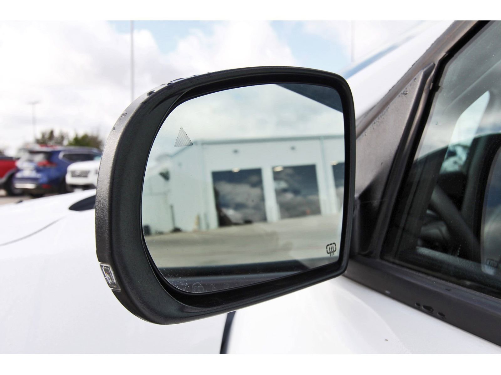 Used 2022 Jeep Cherokee Latitude Lux w/ Sun & Sound Group image 10