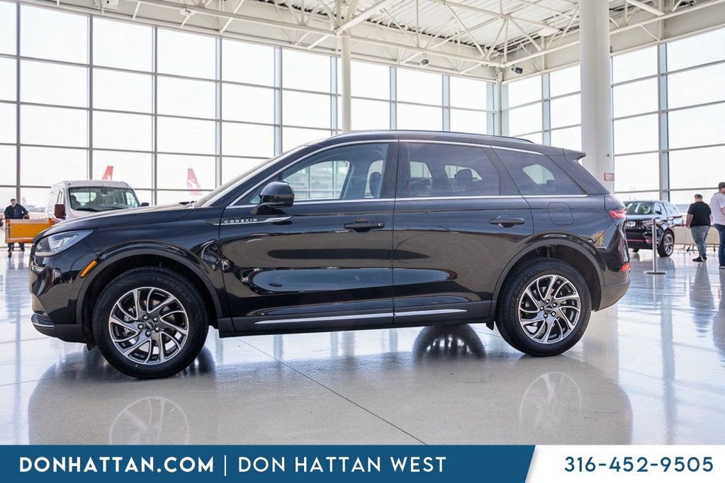 Used 2022 Lincoln Corsair AWD w/ Equipment Group 101A video 2