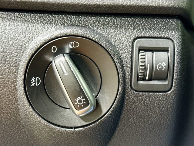 Used 2014 Volkswagen Tiguan SEL image 12