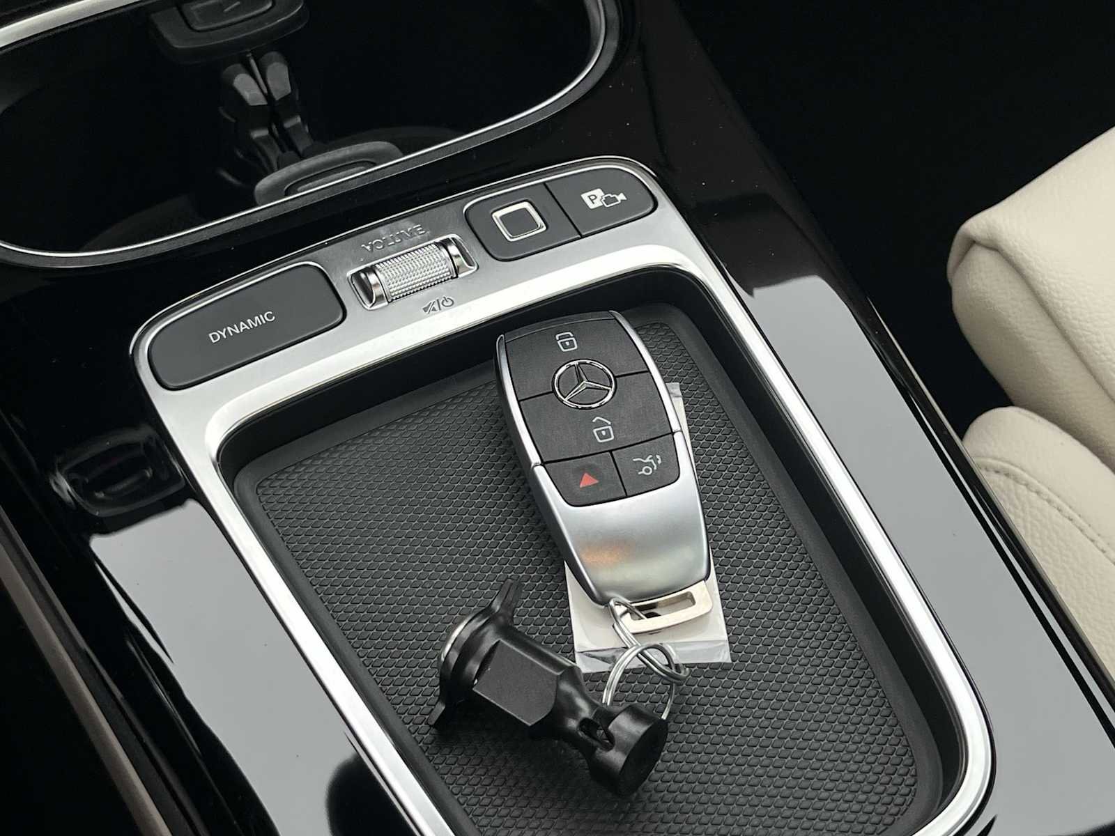 Used 2025 Mercedes-Benz CLA 250 4MATIC image 51