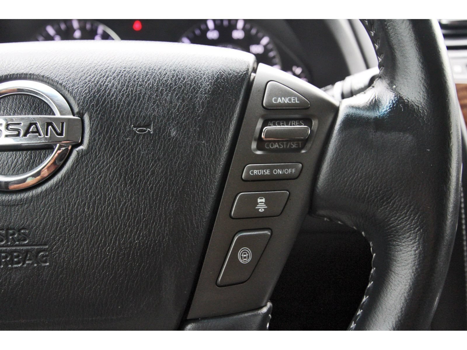 Used 2017 Nissan Armada Platinum RWD image 21