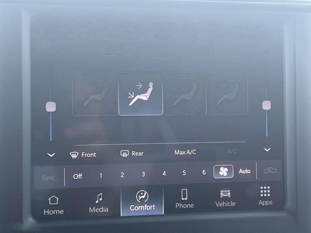 Used 2022 RAM 1500 Big Horn AWD/4WD image 27