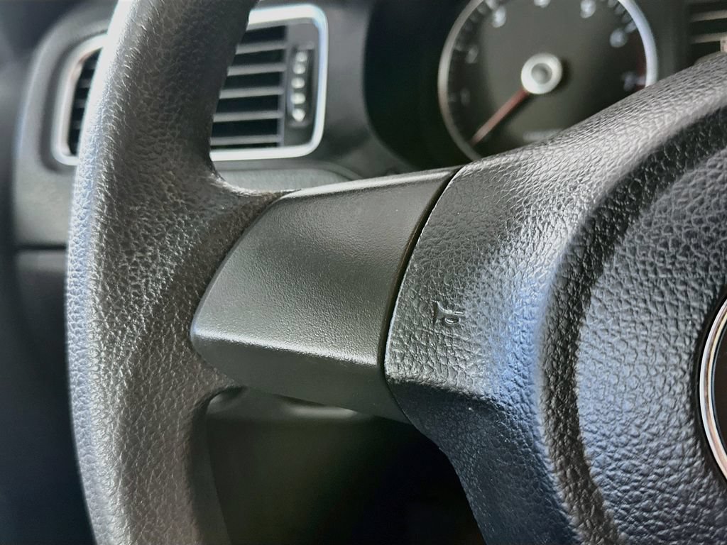 Used 2012 Volkswagen Jetta SE FWD image 23