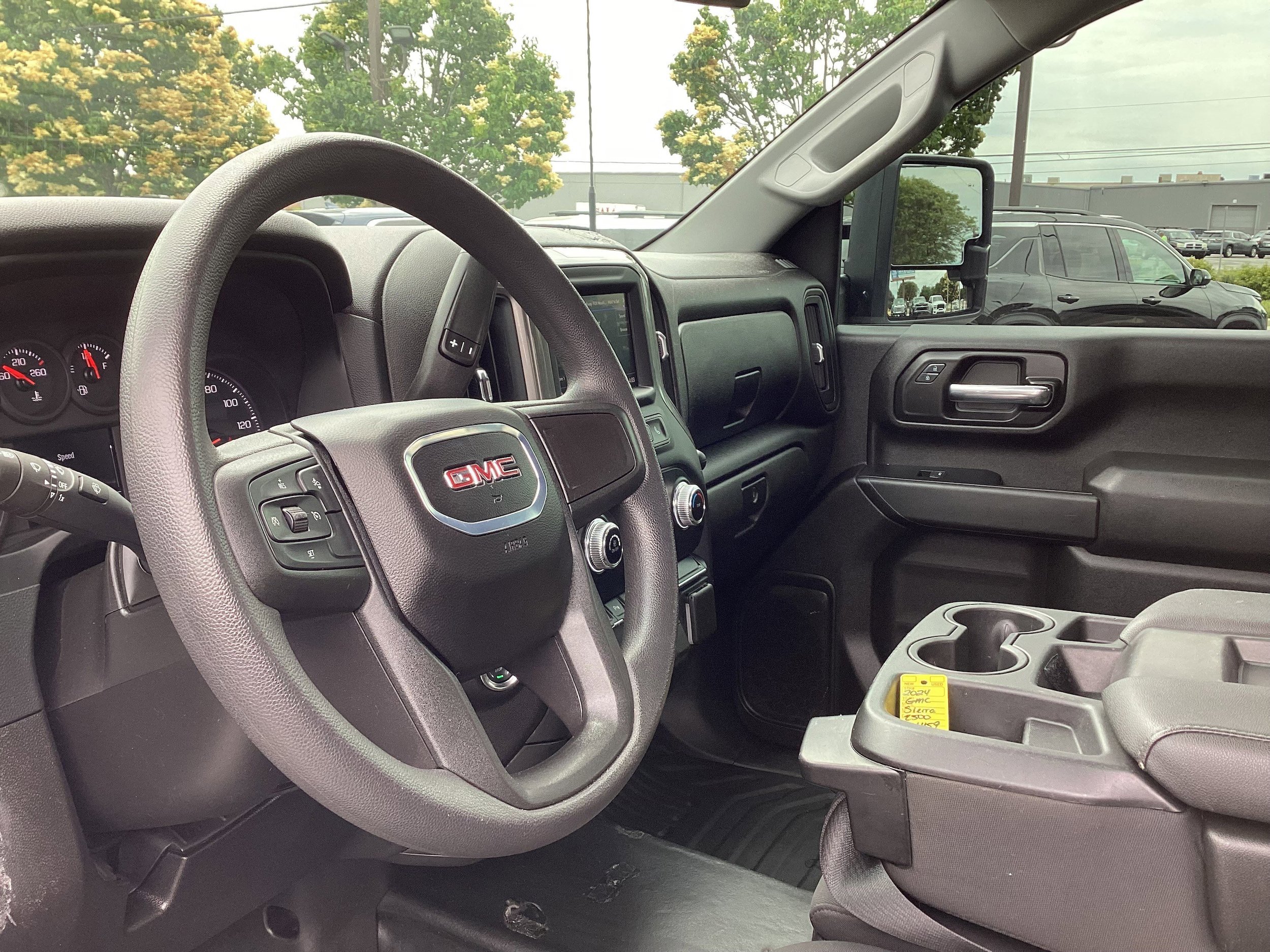 Used 2024 GMC Sierra 2500 Pro AWD/4WD image 12