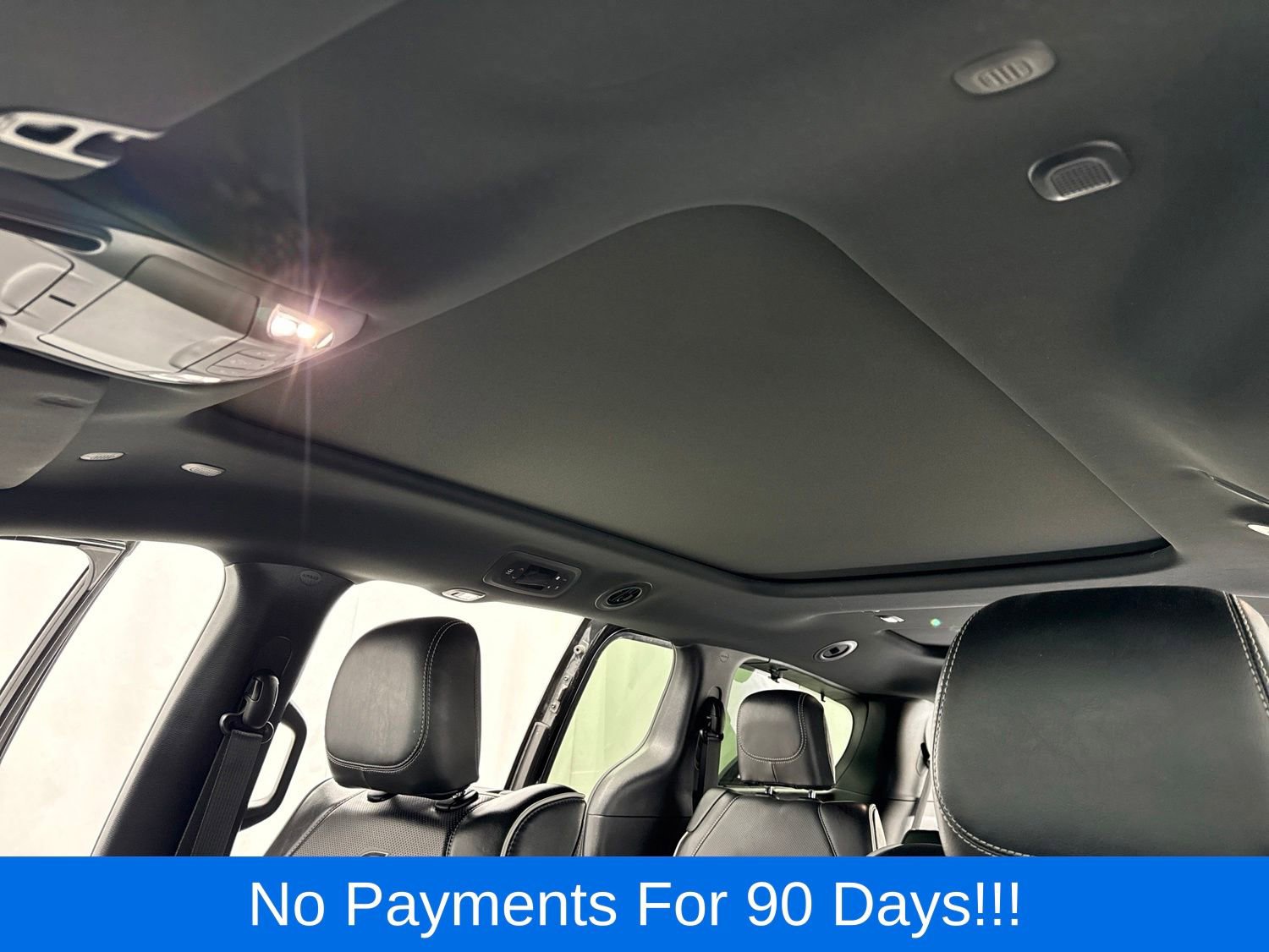 Used 2020 Chrysler Pacifica Limited FWD image 28