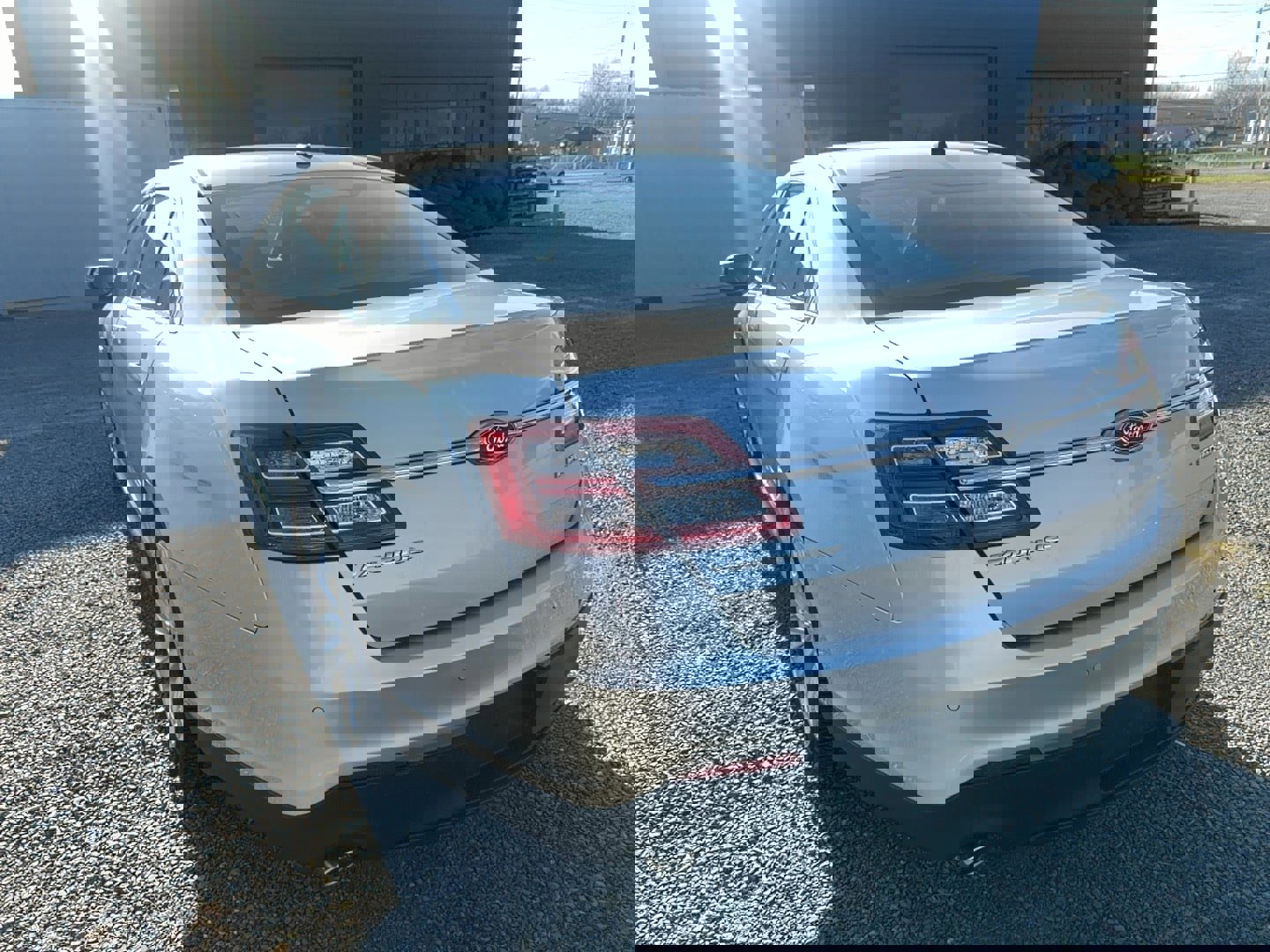 Used 2016 Ford Taurus Limited image 3