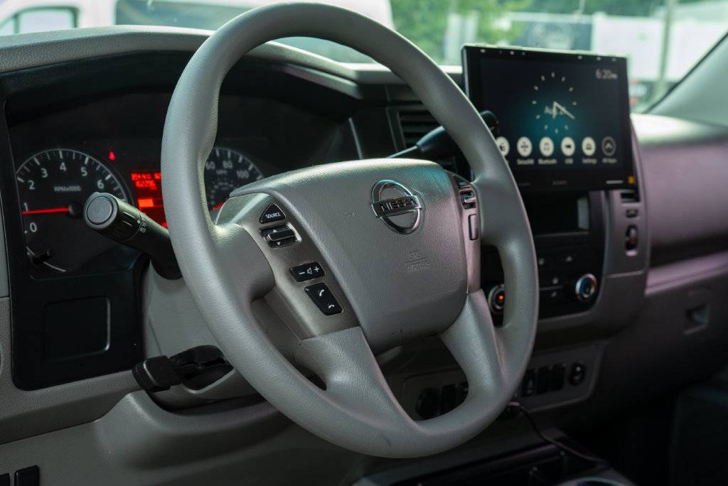 Used 2013 Nissan NV 3500 SV w/ Technology Pkg RWD image 15