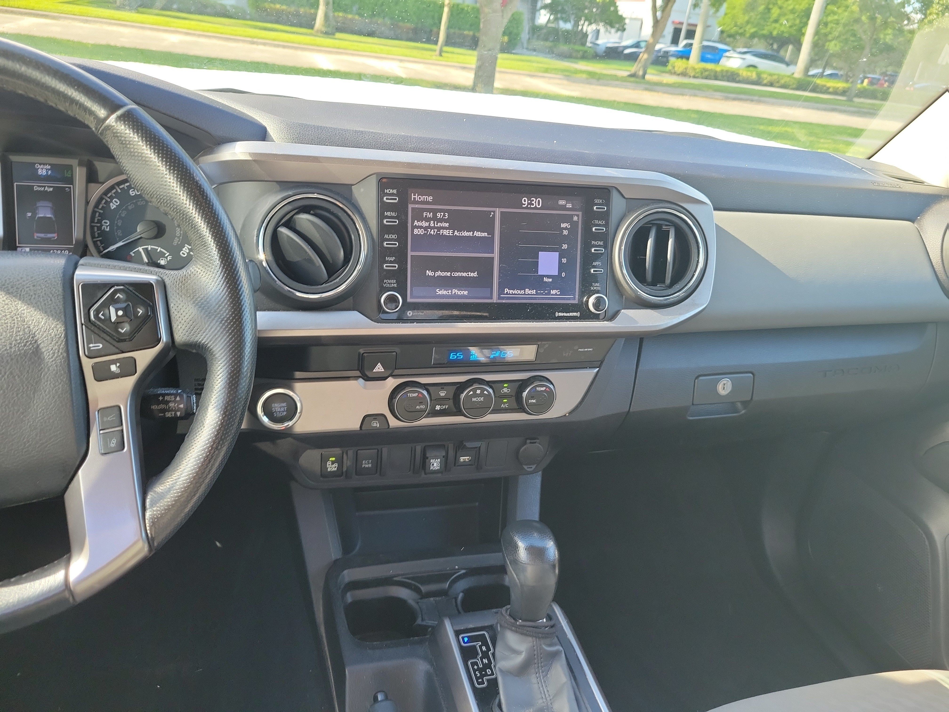 Used 2023 Toyota Tacoma SR5 w/ Technology Package RWD image 18