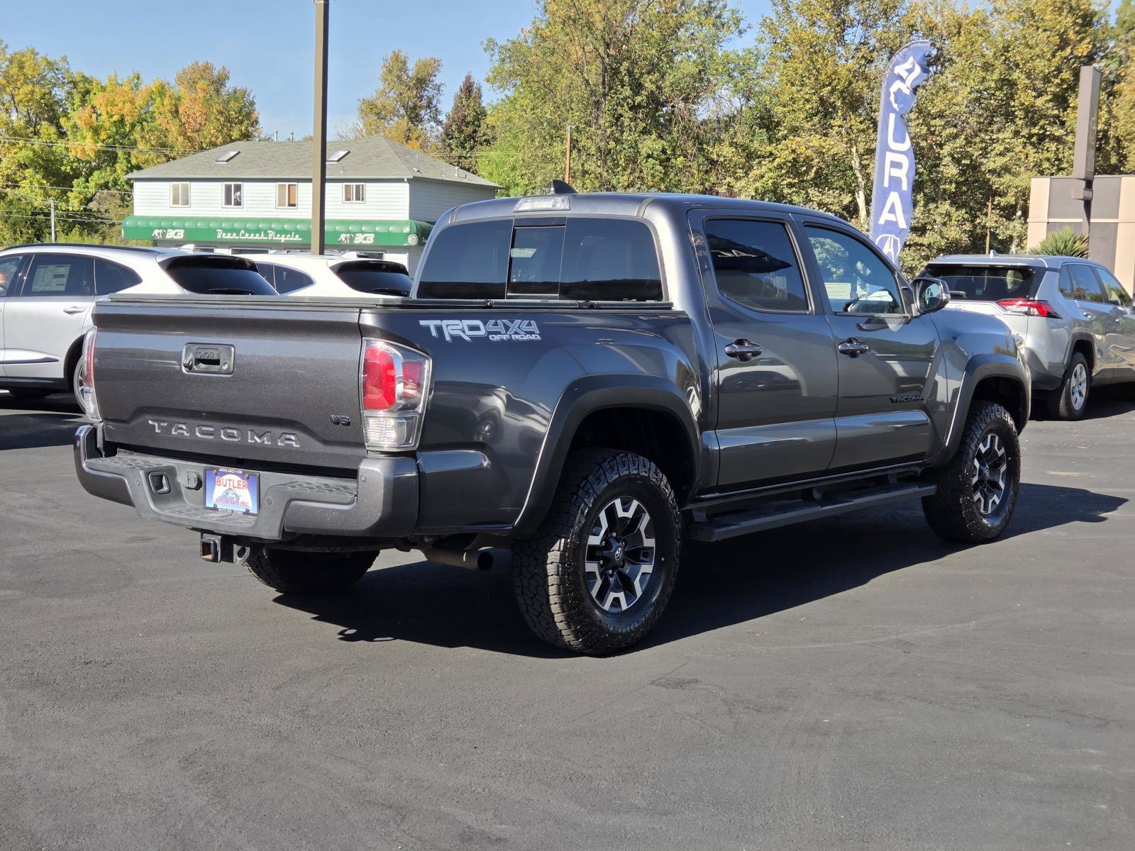 Used 2021 Toyota Tacoma TRD Off-Road w/ TRD Premium Off Road Package AWD/4WD image 5