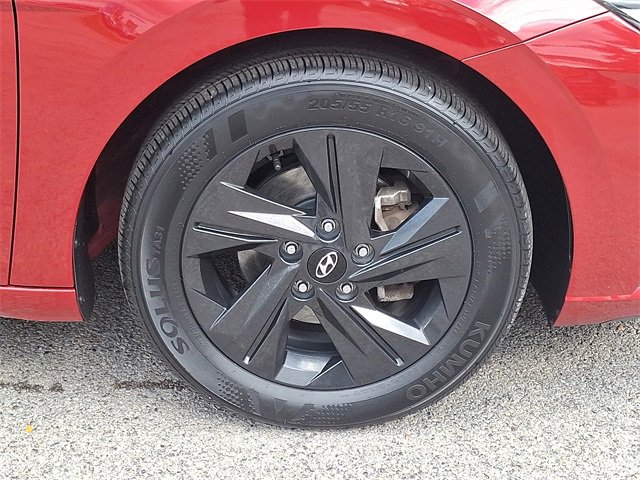 Used 2023 Hyundai Elantra SEL w/ Cargo Package image 8