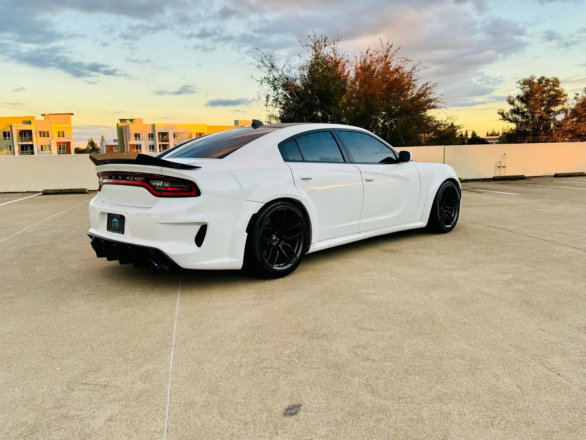 Used 2017 Dodge Charger R/T RWD image 43